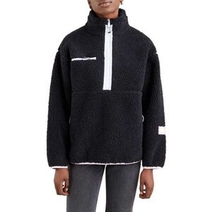Levi’s Monty Sherpa Quarter Zip Pullover